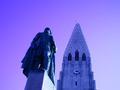 Leif Eiriksson statue in front of Hallgrimskirkja